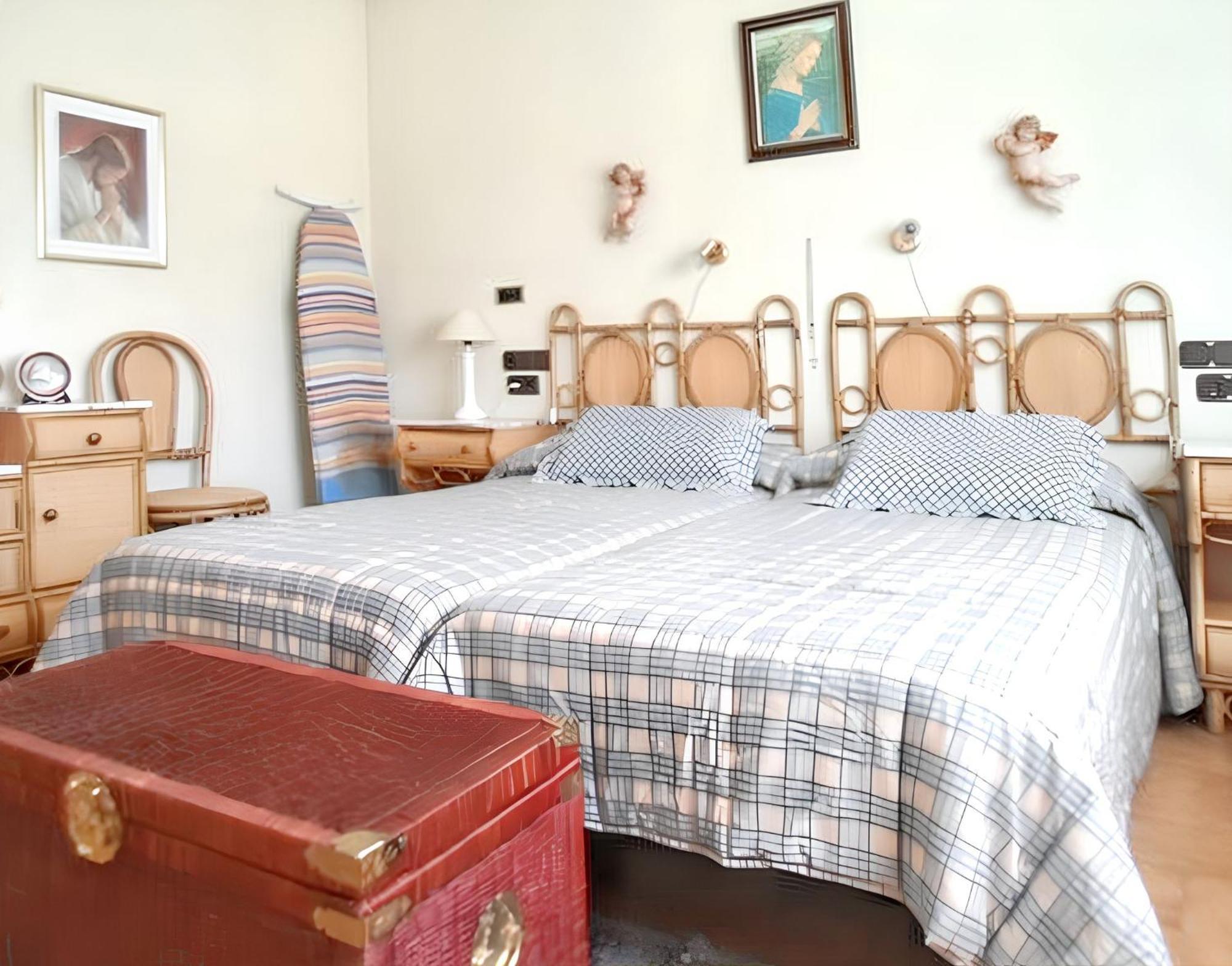 Spacious House With Terrace Near Boiro, Sea View Bagian luar foto
